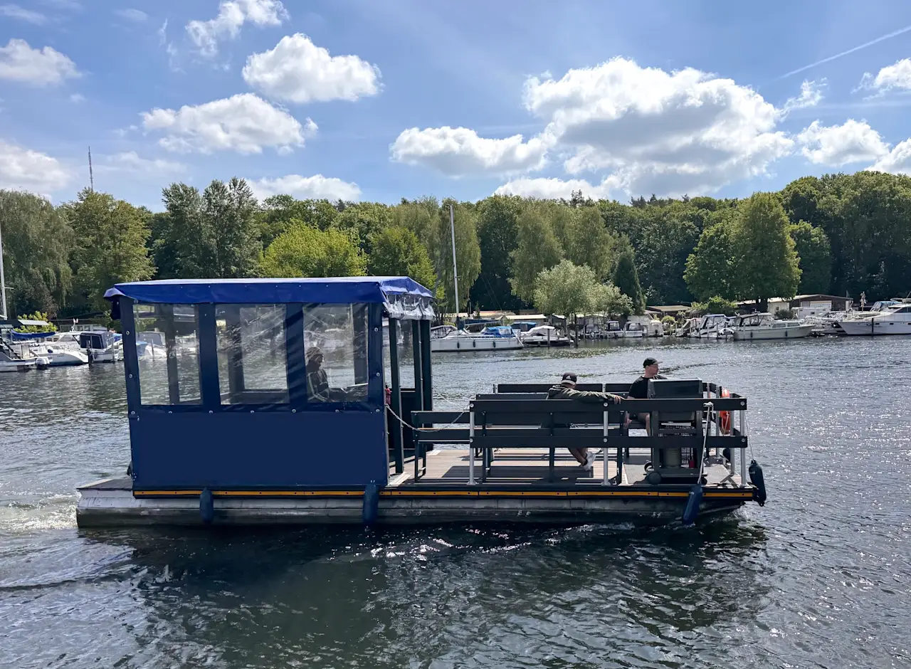 License free BBQ Raft in Berlin 