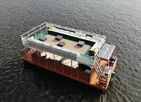 upper deck with lounge furniture