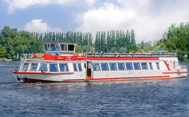 Eventschiff Diva von Berlin Bootsverleih