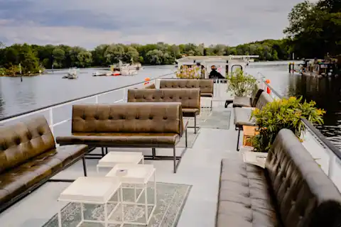 upper deck