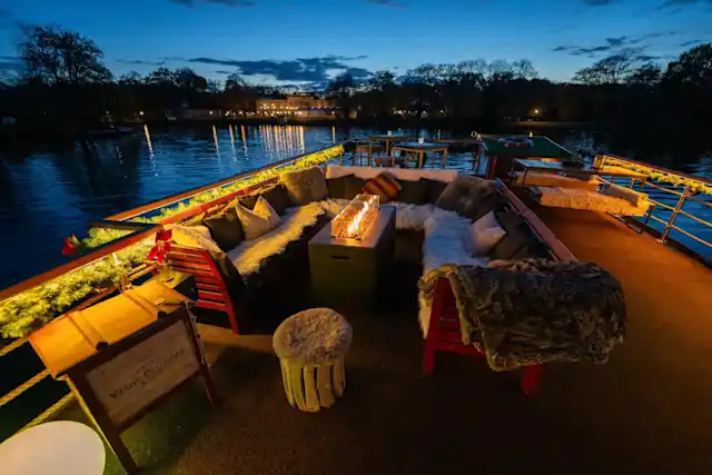 Winter Boat Rental Berlin