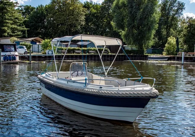 motorboat Mystrali Berlin