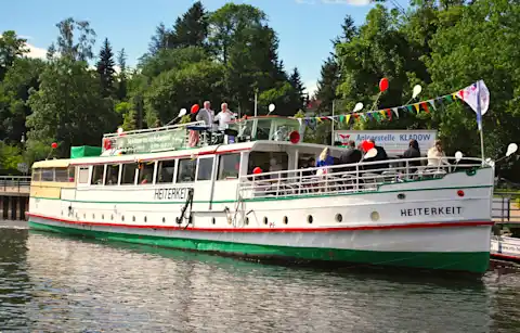 Eventlocation für Hochzeiten und Feste auf dem historischen Berliner Schiff MS Heiterkeit