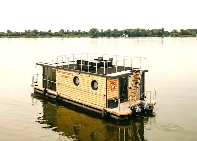 houseboat in Werder