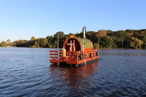 Saunafloß bei Berlin Bootsverleih mieten