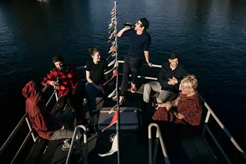 Heckbereich mit Sitzecke auf dem Partyboot Liesel