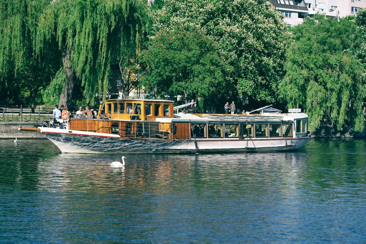 Ship Philippa at the pier in Kreuzberg