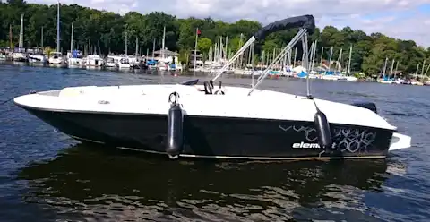 Rent a motorboat in Berlin Spandau without a boat license