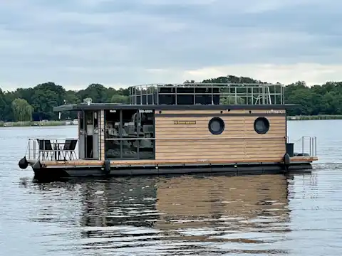 Hausboot HaJo in Werder bei Berlin