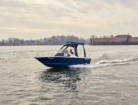 Motorboot Sunny auf der Havel
