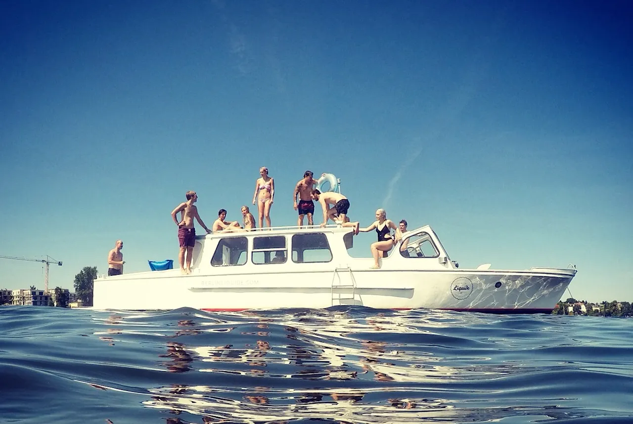 Party boat Fuenfer on boat tour with bathing stop