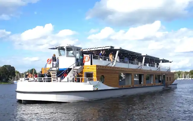 Team events on the water in Berlin