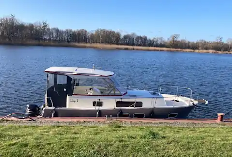 Hausboot Lilly