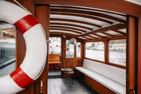 The interior of the party boat Mieze
