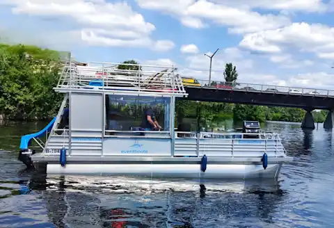 Summertime Partyboat