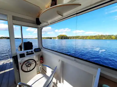 Steering position 