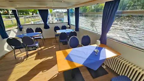 Salon on the event ship MS Havelglück